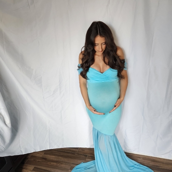 Blue mermaid maternity photoshoot dress. - Picture 3 of 3